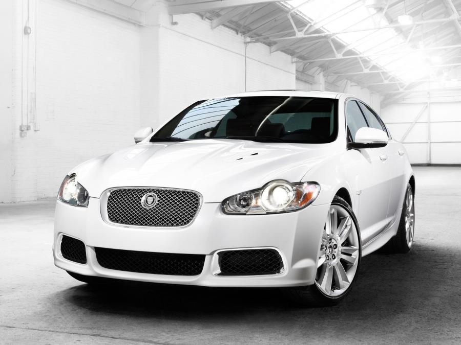  Jaguar XFR 2009 года  (фото 9 из 141)